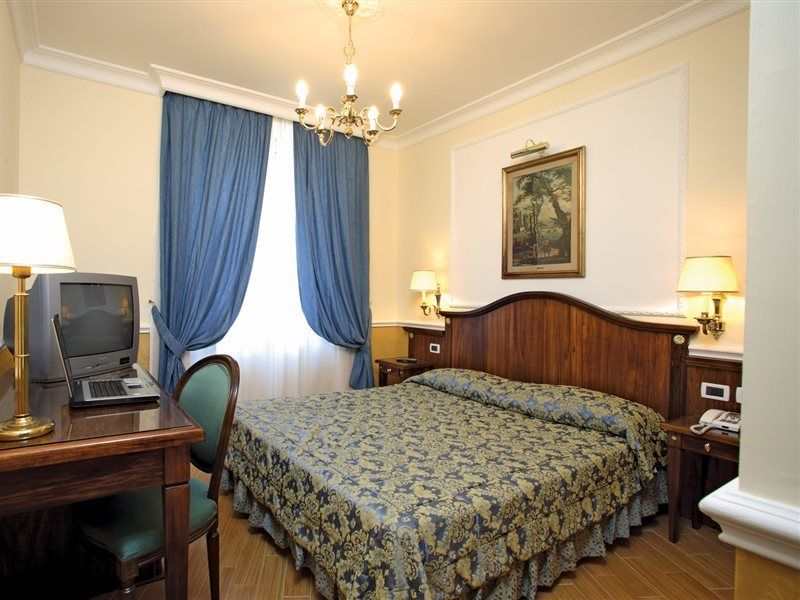 Hotel Giglio Dell'Opera Roma Exterior foto