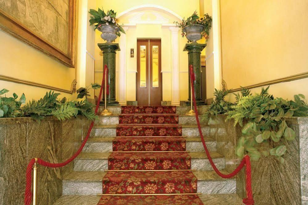 Hotel Giglio Dell'Opera Roma Exterior foto